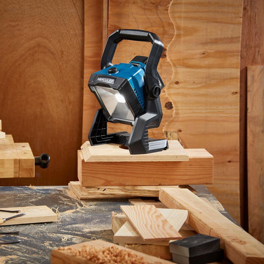 20V Cordless Work Light, 2000 Lumens, Dual Power – Tool Only – HERCULES