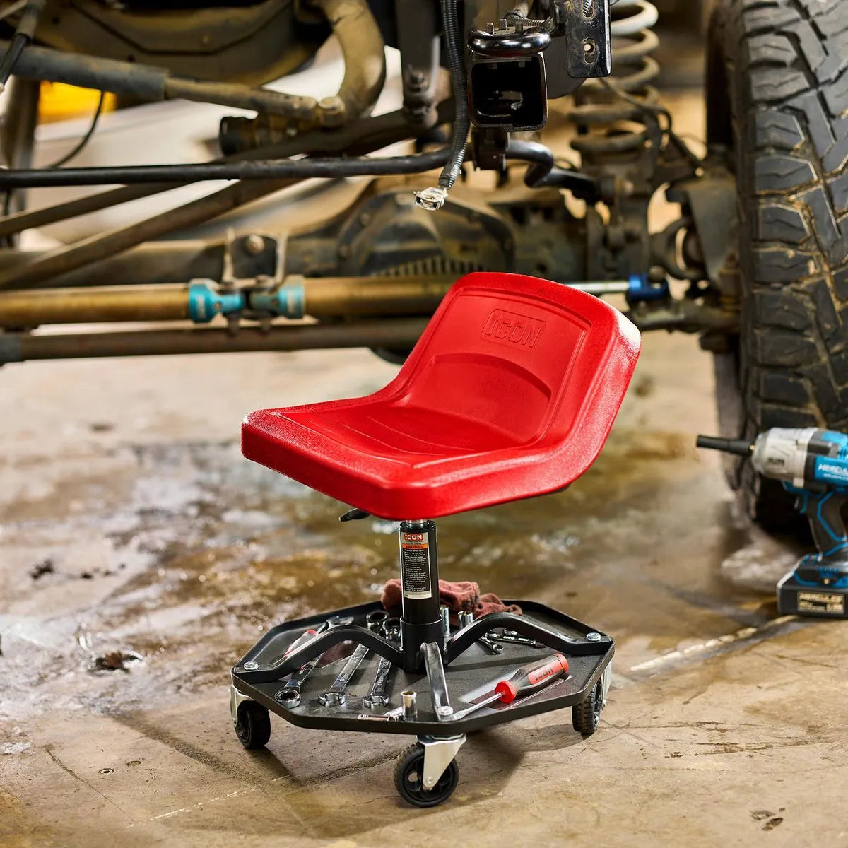 Siège d'atelier professionnel réglable avec rangement pour outils, rouge - ICON