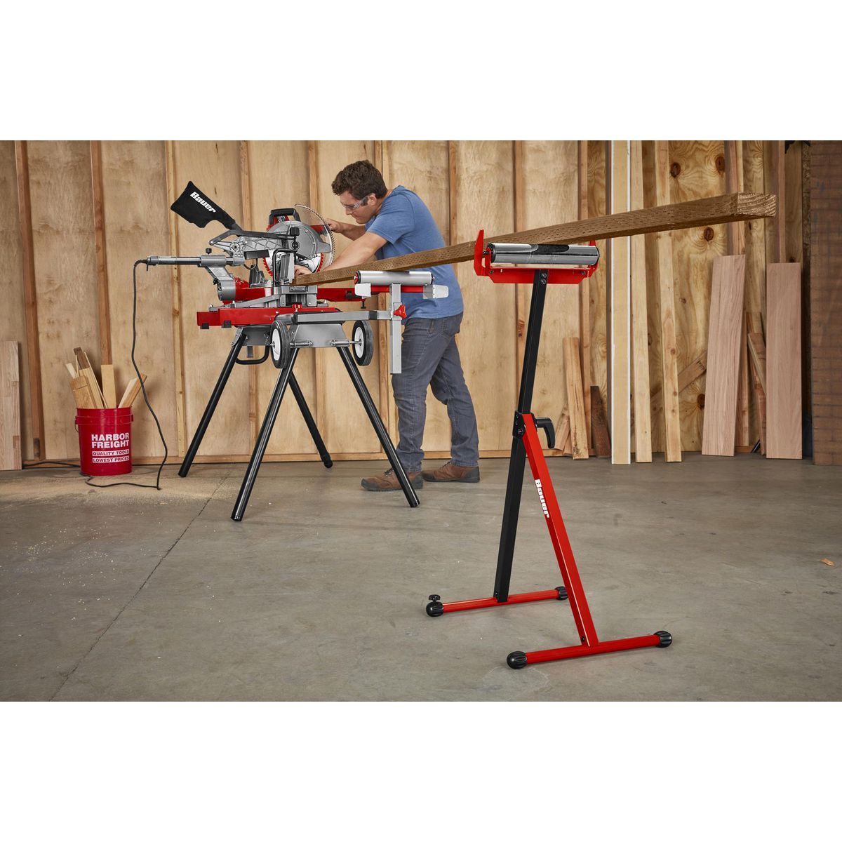 Support à rouleaux réglable d'une capacité de 250 lb avec guide de bord BAUER - sosoutils