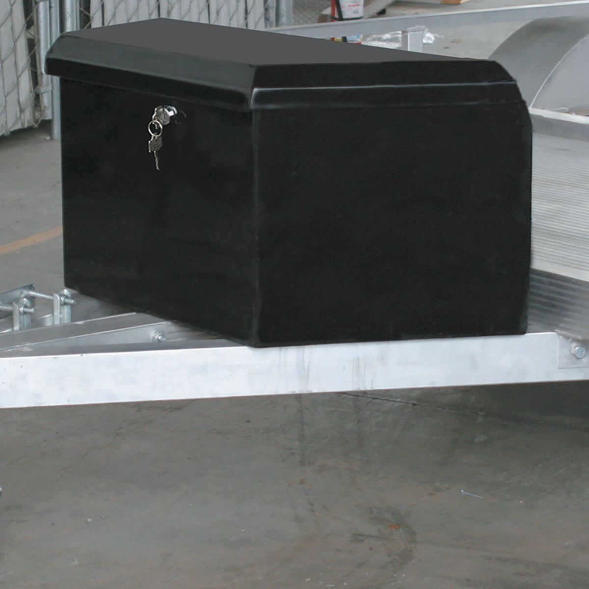 2,31 pi³ Boîte de langue de remorque en acier de 5,5 pi3 HAUL-MASTER - sosoutils