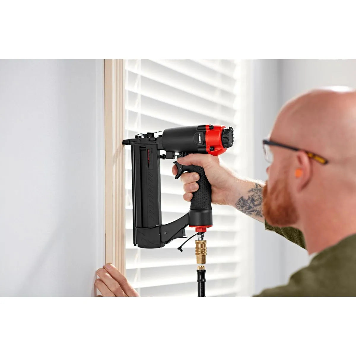 Cloueuse à clous et agrafeuse à couronne étroite calibre 18, 2 en 1 - BANKS