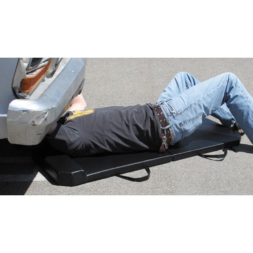 Folding mechanic's cushion