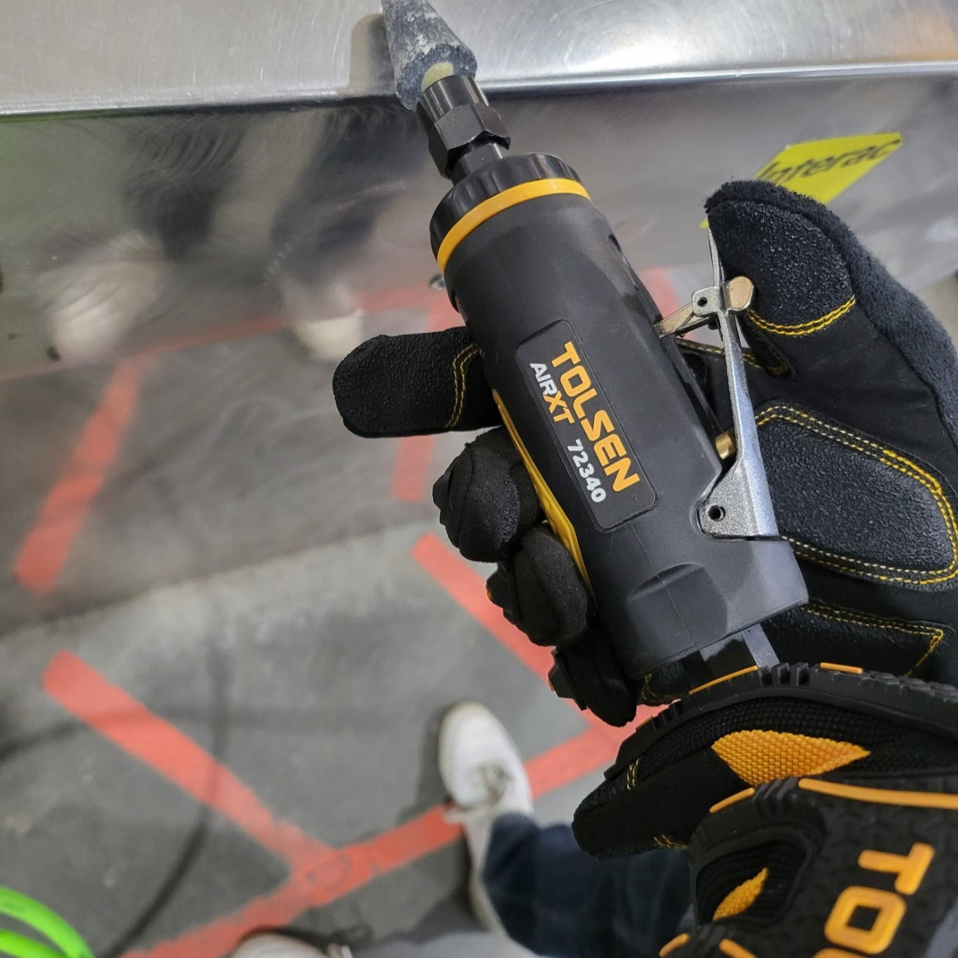 Meuleuse pneumatique droite 1/4 po. en composite - TOLSEN - sosoutils