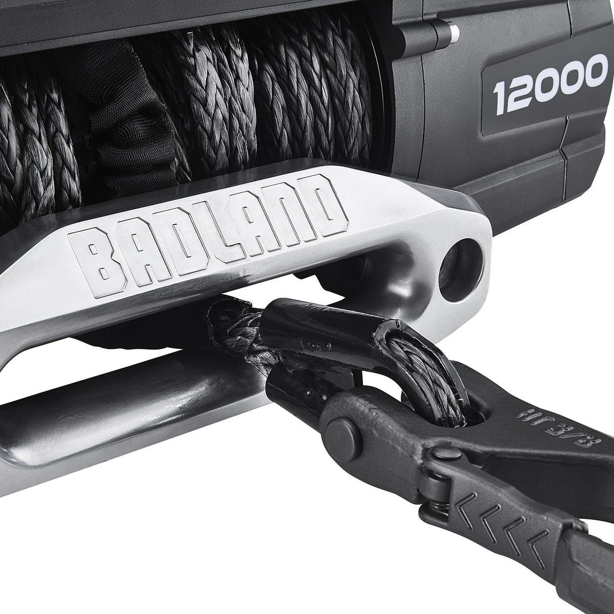 Treuil 12 000 Lb. avec corde synthétique Et Télécommande Sans Fil APEX - sosoutils