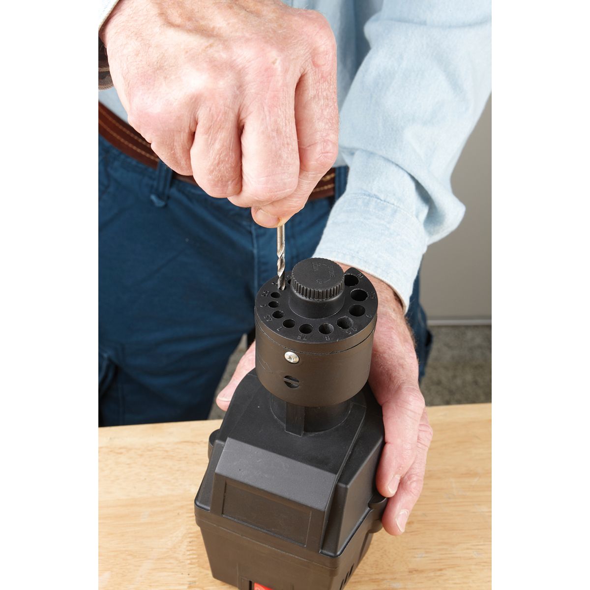 Affûteur de foret électrique CHICAGO ÉLECTRIC - sosoutils