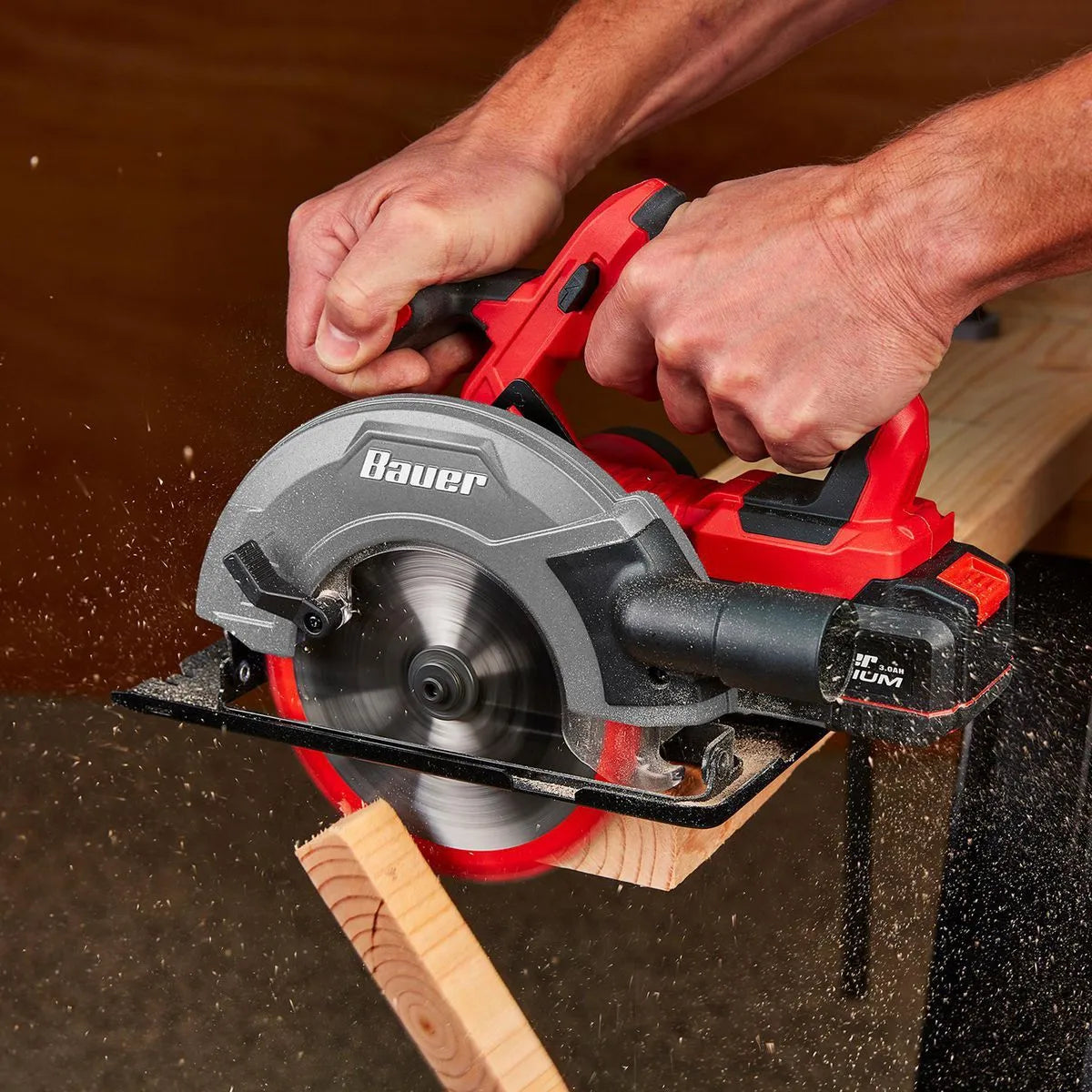 Scie circulaire sans fil 20 V, 6-1/2 po - Outil seulement - BAUER