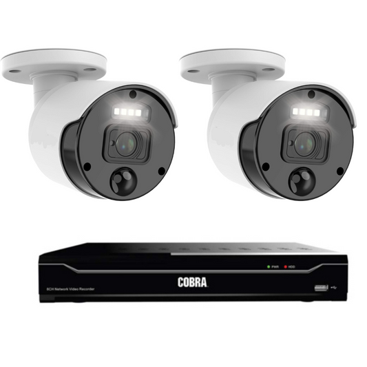 DVR de surveillance 8 canaux avec 2 caméras 4K et capacités de surveillance mobiles COBRA