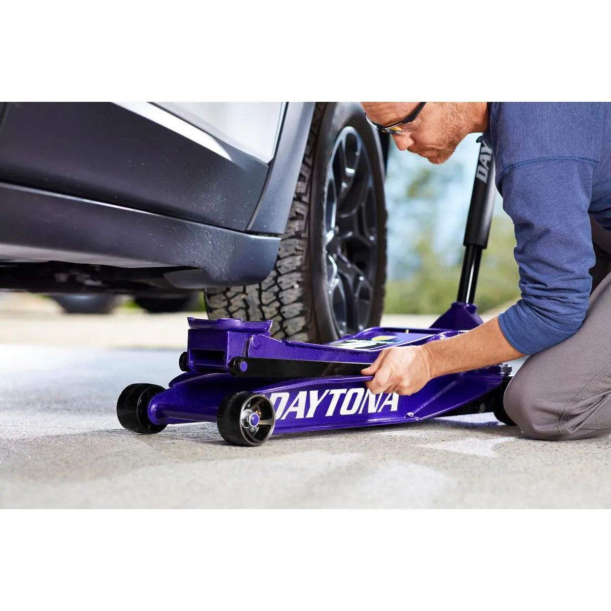 Cric hydraulique 3 tonnes à profil bas et ultra-résistant avec pompe rapide, violet métallisé - DAYTONA