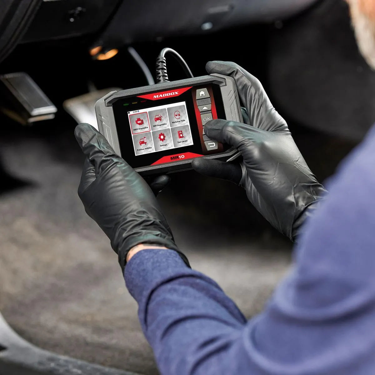 Lecteur de codes OBDII  MR10 avec écran de 2,8 pouces - MADDOX