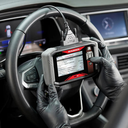Lecteur de codes OBDII MR14 avec écran de 4,3 pouces - MADDOX