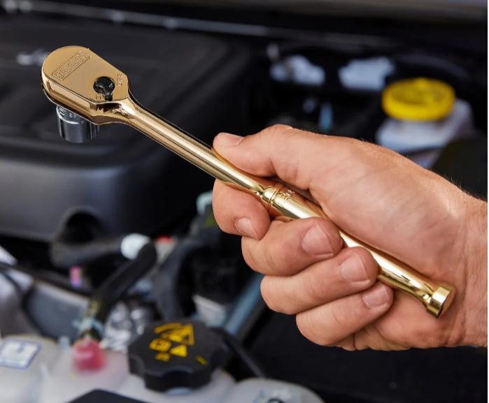 ICON Clé à cliquet professionnelle 3/8 po – Édition spéciale plaquée or 24k